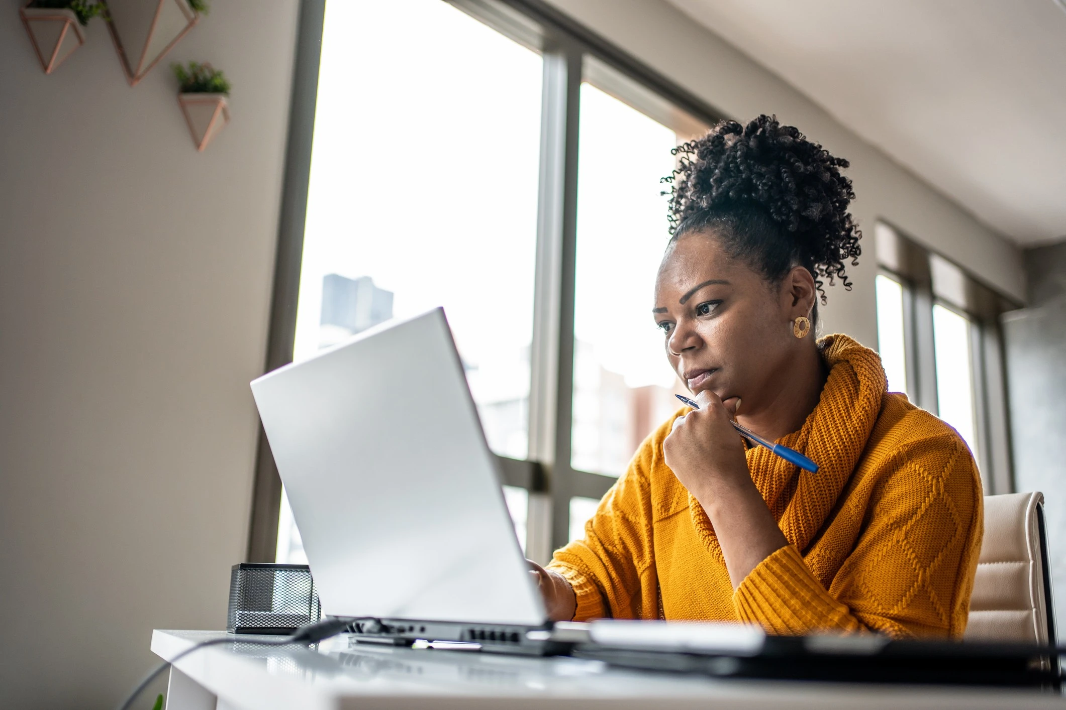 african american woman on laptop